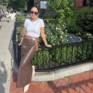 Meet your Posher, Remee